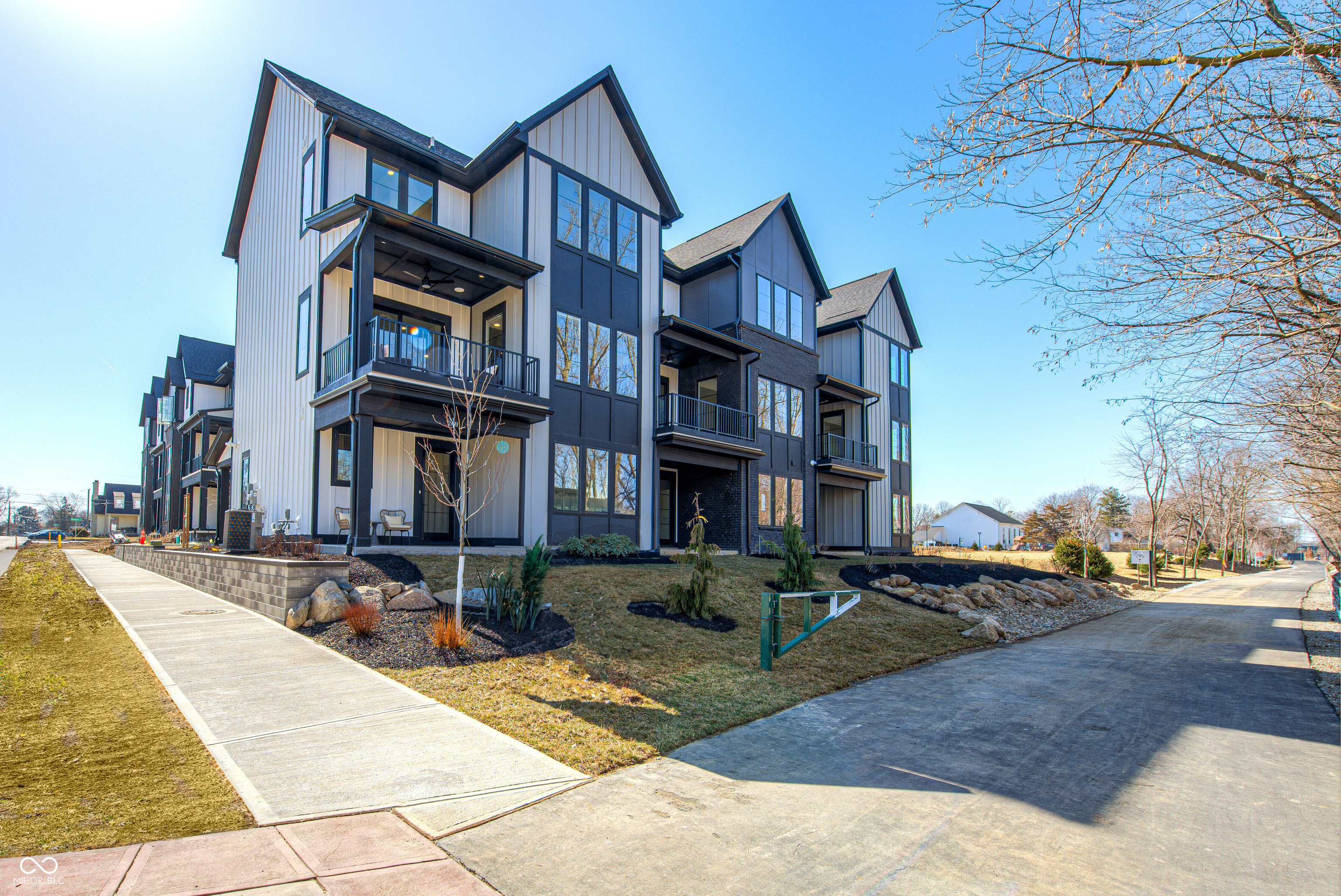 162 Midland Trace Loop Westfield IN 46074