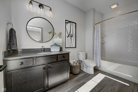 162 Midland Trace Loop Westfield IN 46074