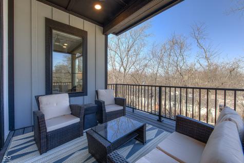 162 Midland Trace Loop Westfield IN 46074