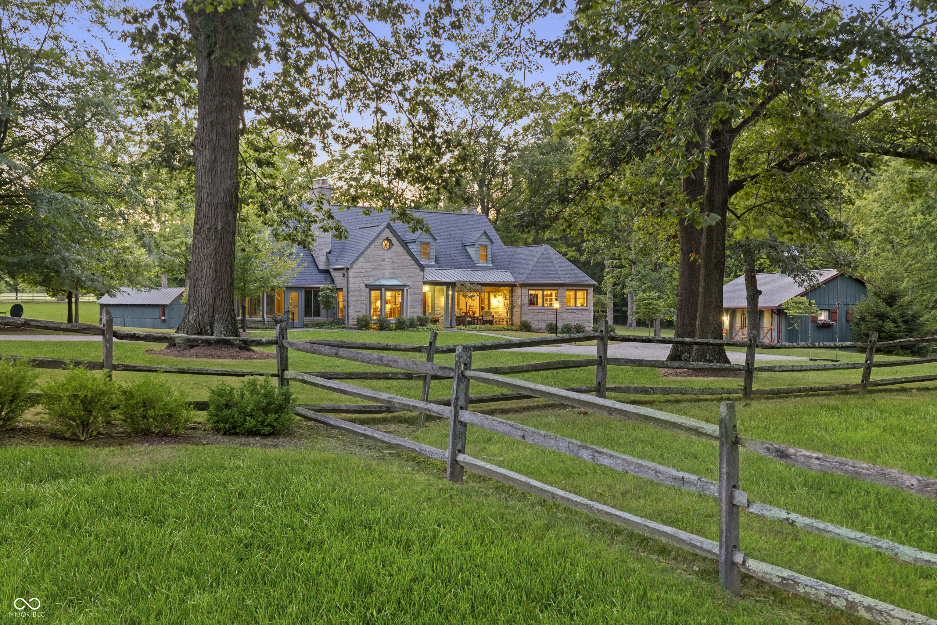 2902 S 975 E Zionsville IN 46077