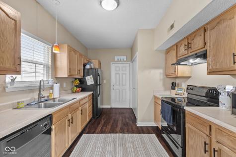 7212 Parklake Place Indianapolis IN 46217