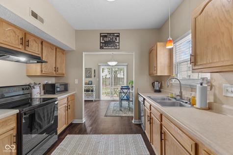 7212 Parklake Place Indianapolis IN 46217