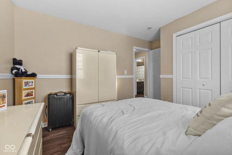 7212 Parklake Place Indianapolis IN 46217
