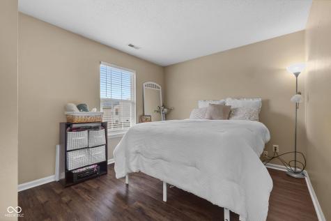 7212 Parklake Place Indianapolis IN 46217