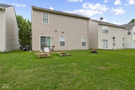 7212 Parklake Place Indianapolis IN 46217