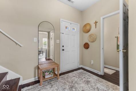 7212 Parklake Place Indianapolis IN 46217