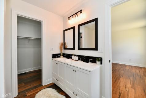 1018 N 18th Street Elwood IN 46036