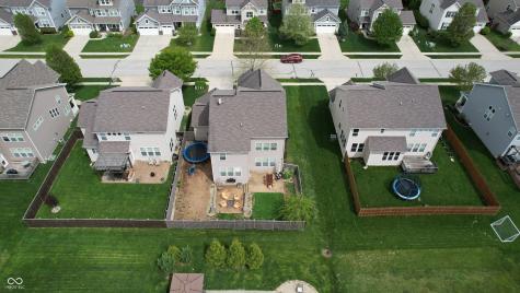 7824 Gray Eagle Drive Zionsville IN 46077