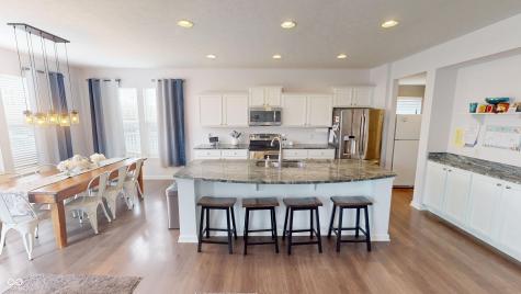 7824 Gray Eagle Drive Zionsville IN 46077