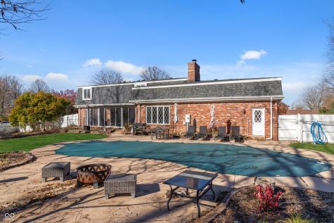 895 Briar Patch Lane Greenwood IN 46142