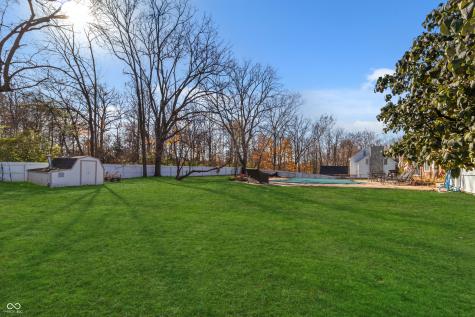 895 Briar Patch Lane Greenwood IN 46142