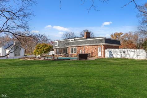 895 Briar Patch Lane Greenwood IN 46142