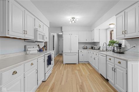 895 Briar Patch Lane Greenwood IN 46142