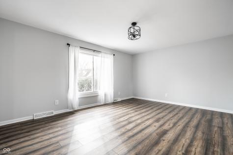 7014 Montroff Circle Indianapolis IN 46256