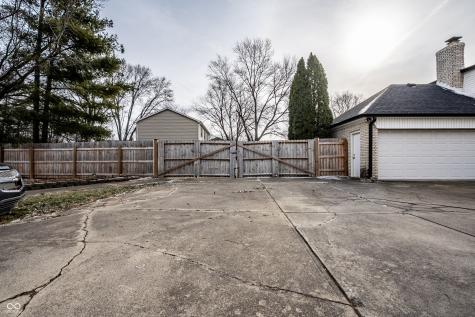 7014 Montroff Circle Indianapolis IN 46256