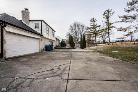 7014 Montroff Circle Indianapolis IN 46256