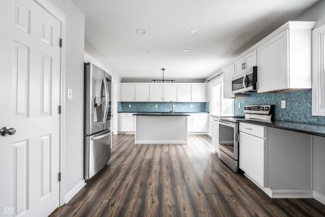 7014 Montroff Circle Indianapolis IN 46256