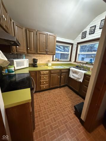 1205 S 8th Street Terre Haute IN 47802