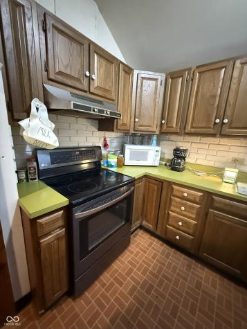 1205 S 8th Street Terre Haute IN 47802