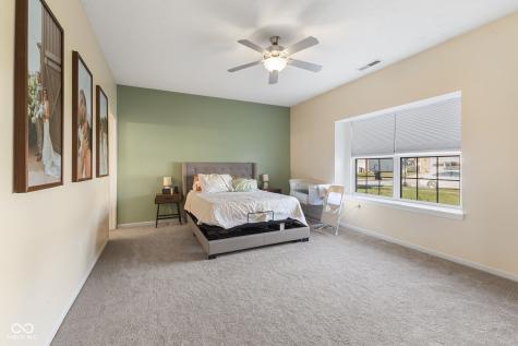 729 W Harriman Avenue Bargersville IN 46106