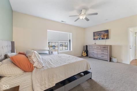 729 W Harriman Avenue Bargersville IN 46106