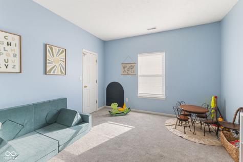 729 W Harriman Avenue Bargersville IN 46106