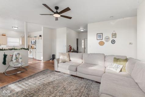 729 W Harriman Avenue Bargersville IN 46106