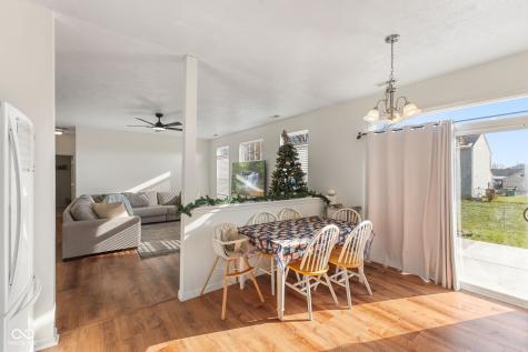 729 W Harriman Avenue Bargersville IN 46106