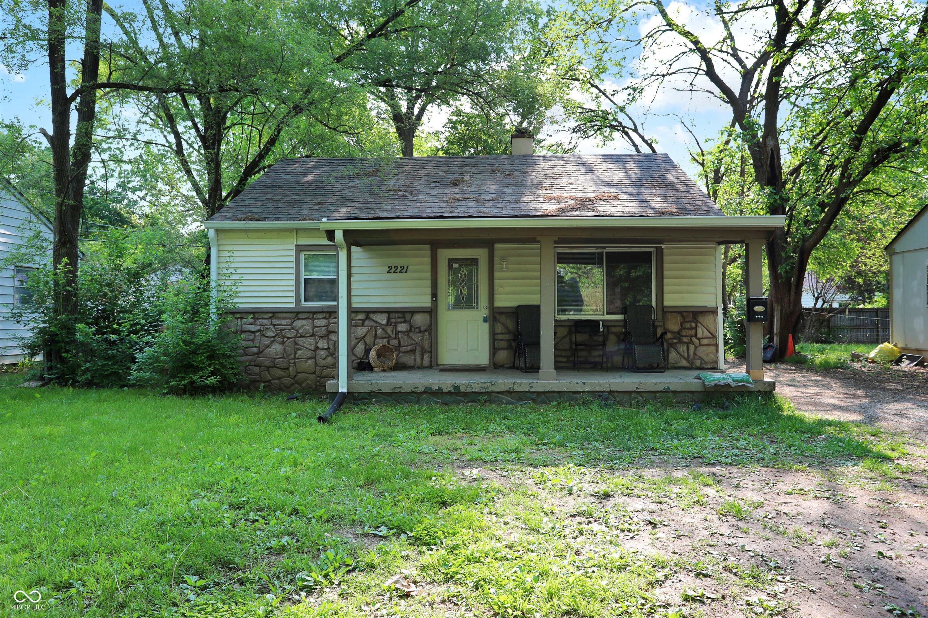 2221 N Goodlet Avenue Indianapolis IN 46222