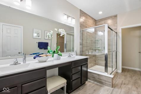 1423 Bigleaf Drive Sheridan IN 46069