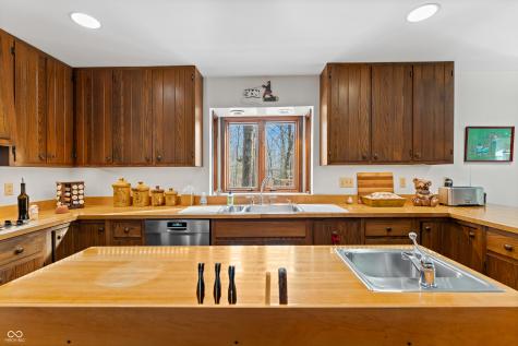 721 N 675 W Columbus IN 47201