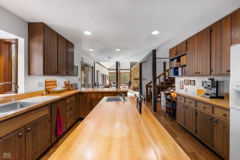 721 N 675 W Columbus IN 47201