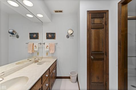 721 N 675 W Columbus IN 47201