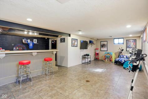 3905 Shelbyville Road Indianapolis IN 46237