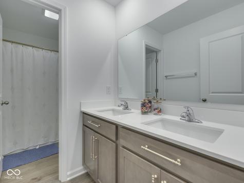 5691 Volanti Way Greenwood IN 46143