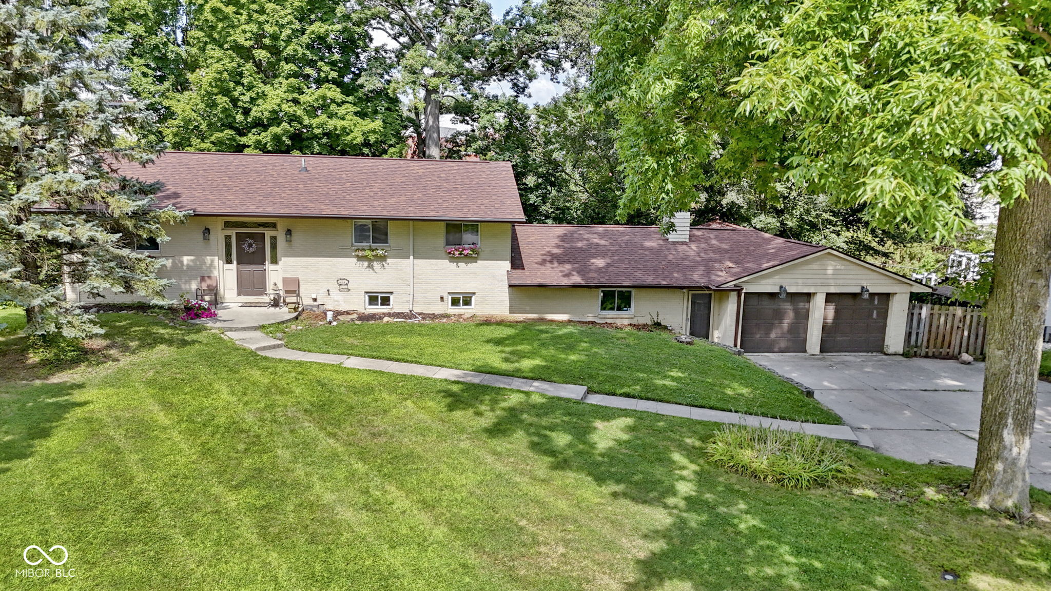 110 Beechmont Drive Carmel IN 46032