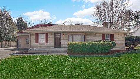 8425 Redfern South Drive Indianapolis IN 46239