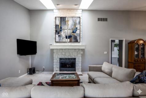2314 Calaveras Way Indianapolis IN 46240