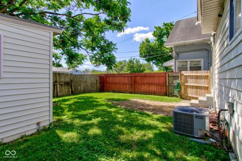 131 N Bosart Avenue Indianapolis IN 46201