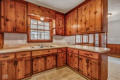 2215 Albany Street Beech Grove IN 46107