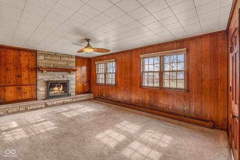 2215 Albany Street Beech Grove IN 46107