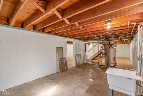 2215 Albany Street Beech Grove IN 46107