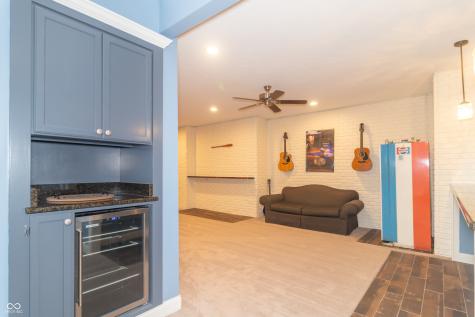 1715 E Twin Oak Boulevard Greenfield IN 46140