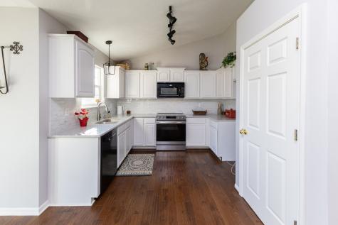 567 Shortleaf Drive Avon IN 46123