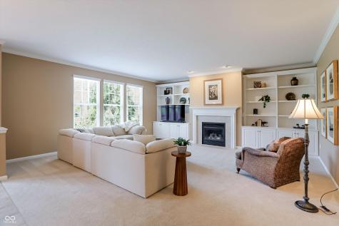 6834 Woodhaven Place Zionsville IN 46077