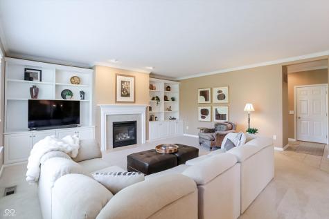 6834 Woodhaven Place Zionsville IN 46077