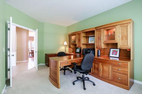 6834 Woodhaven Place Zionsville IN 46077