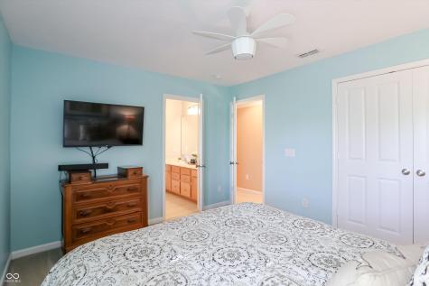 6834 Woodhaven Place Zionsville IN 46077