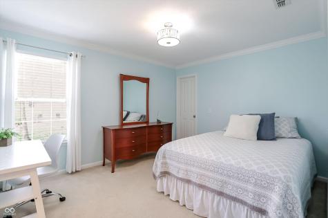 6834 Woodhaven Place Zionsville IN 46077