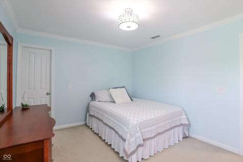 6834 Woodhaven Place Zionsville IN 46077